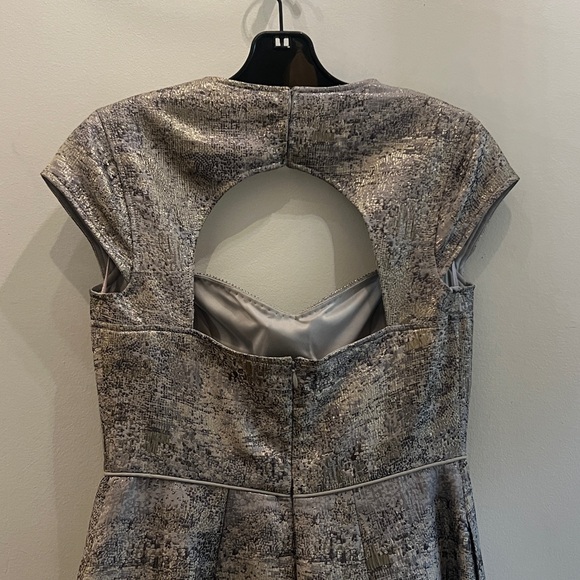 Aidan Mattox cap sleeves embellished Long  Gown - Picture 10 of 12